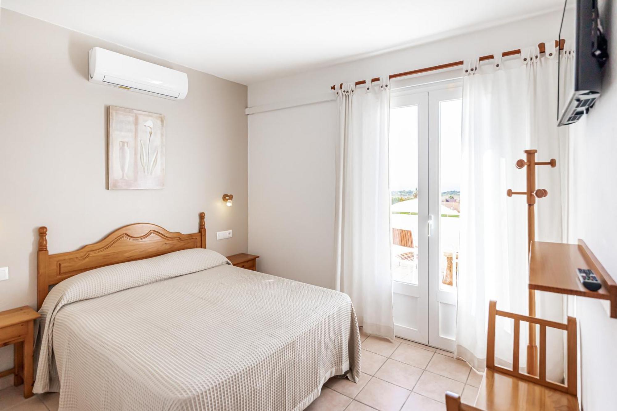 Villa Terra Son Bou Exteriör bild